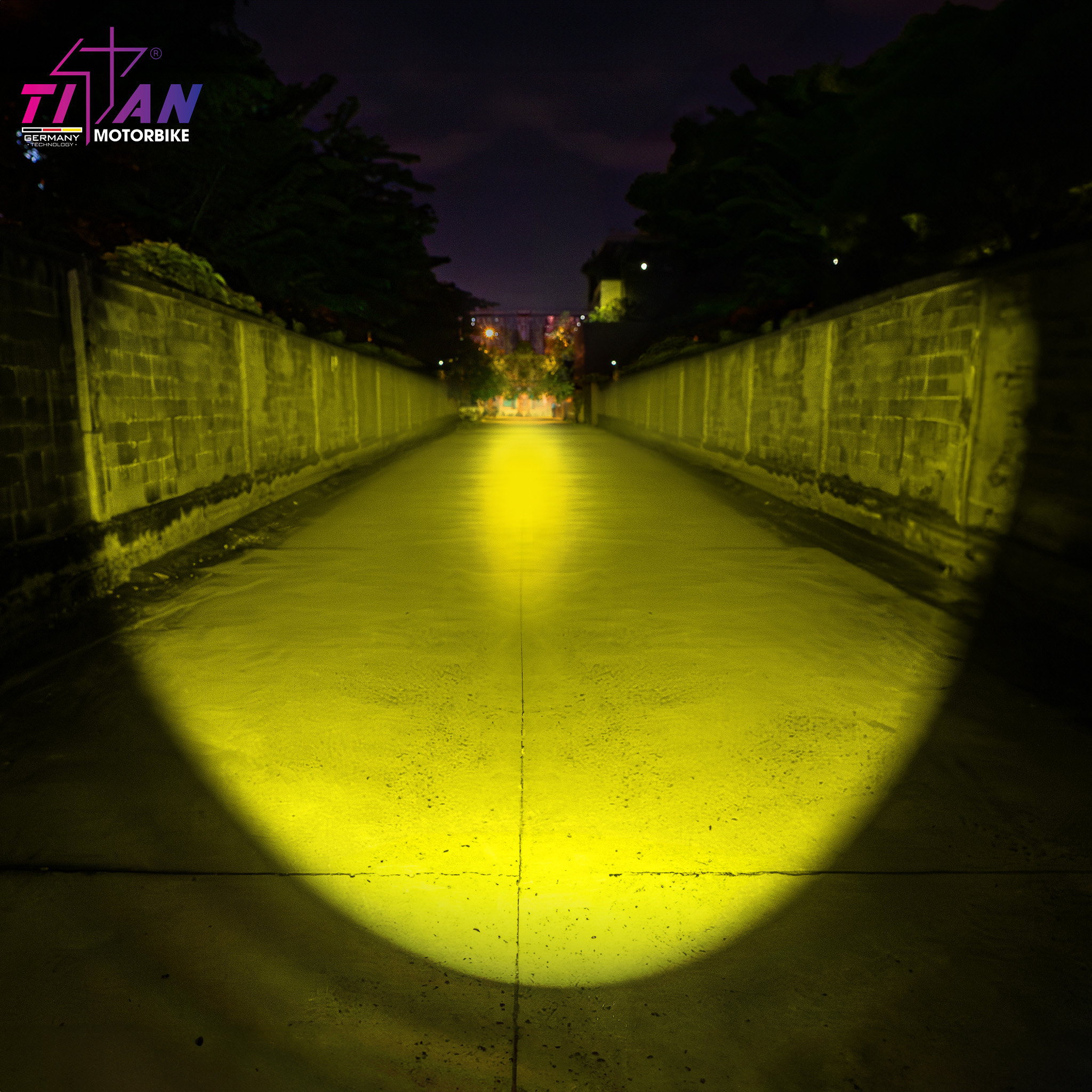 Titan Moto M90 Ultra - Hình ảnh 8